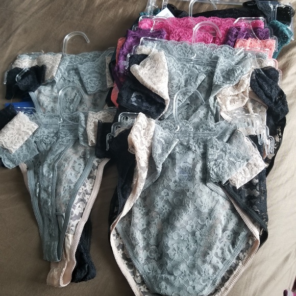 Brand new lace underwear - Picture 2 of 3